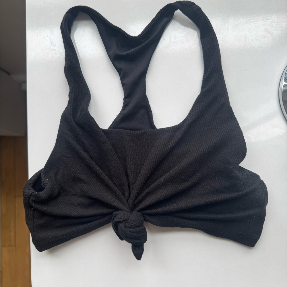 Alo Black Knotted Sports Bra

** was not sold on other listing! **